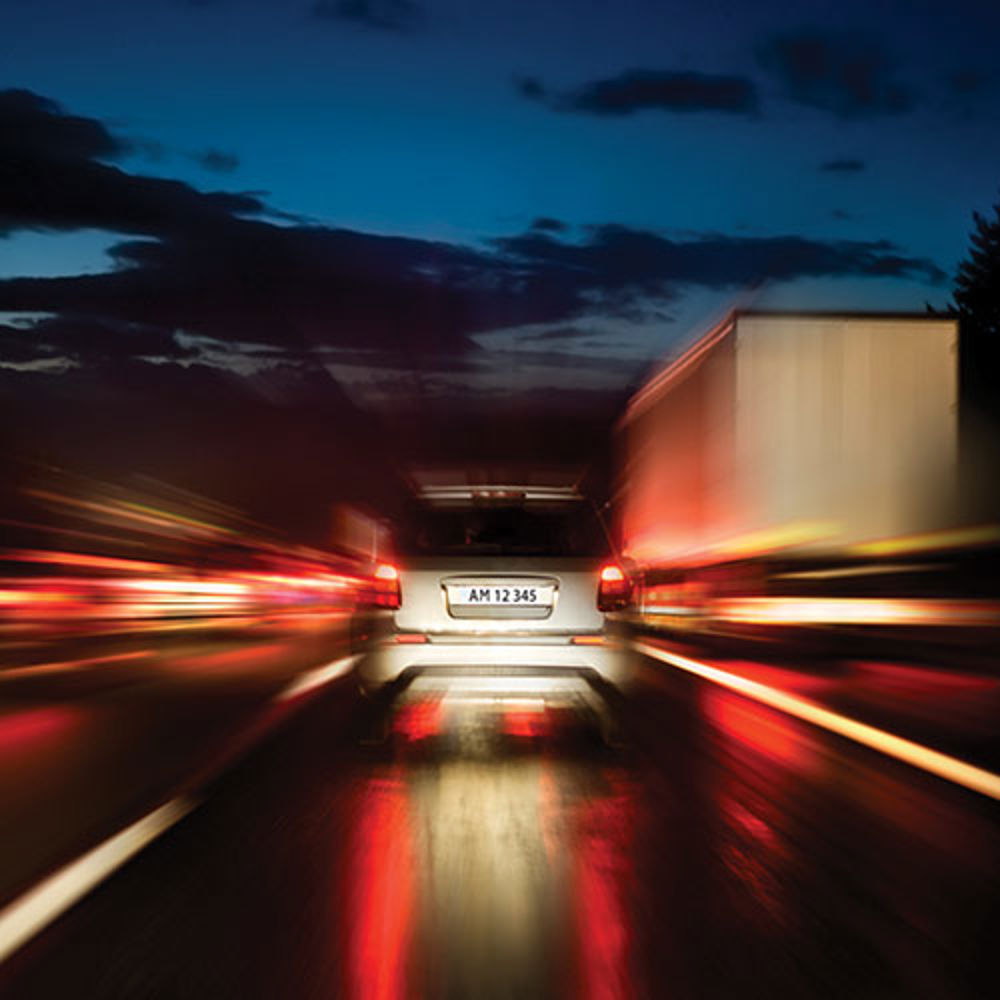 Automester Taend For Baglygterne